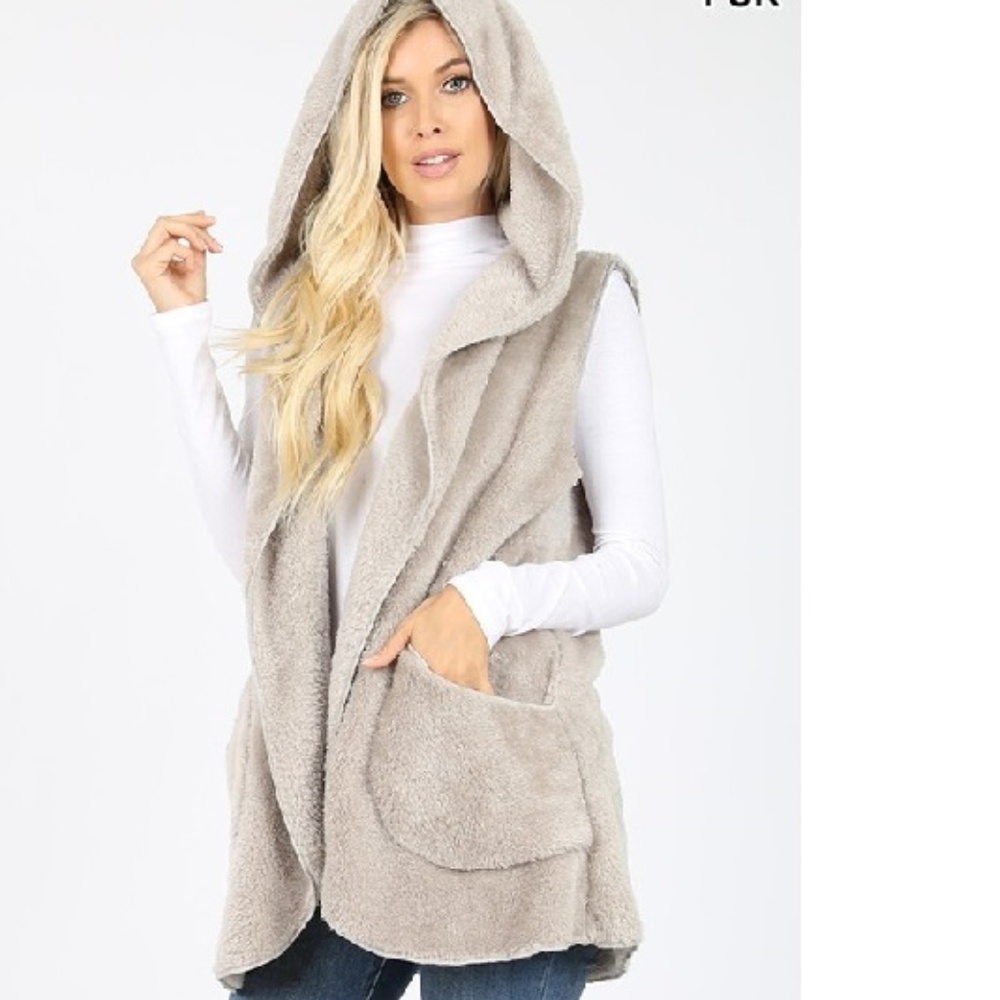 Faux Fur Vest Light Gray L - Picture 1 of 1